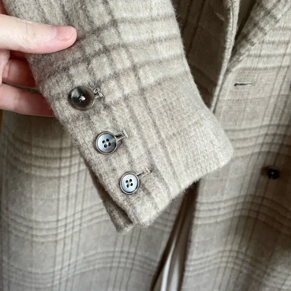 Reformation Plaid Tan Coat - Picture 5 of 14